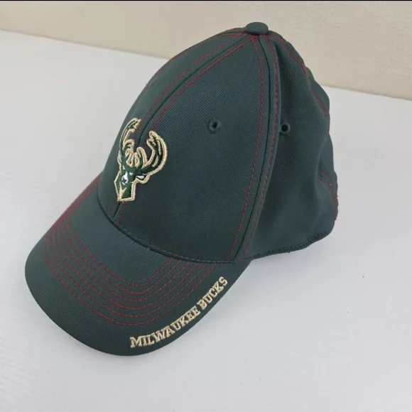 Milwaukee Bucks Hat Cap Green NBA Fitted M-L‎ - Picture 2 of 5